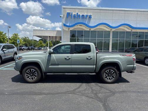2022 Toyota Tacoma TRD Sport