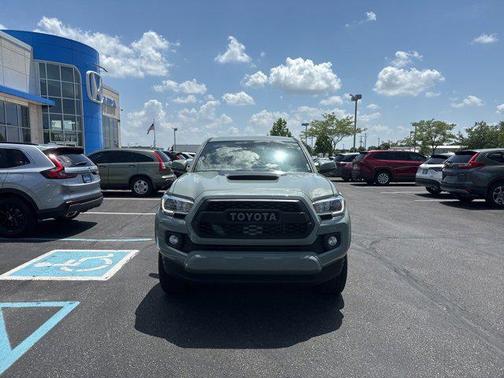 2022 Toyota Tacoma TRD Sport