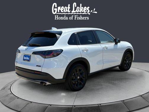 Platinum White Pearl 2024 Honda HR-V Sport