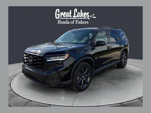 Crystal Black Pearl 2025 Honda Pilot Sport