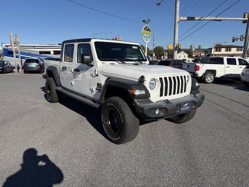 Bright White Clearcoat 2020 Jeep Gladiator Sport S