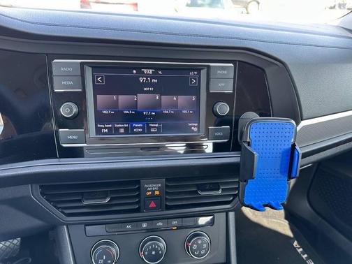 Pure White 2023 Volkswagen Jetta 1.5T S