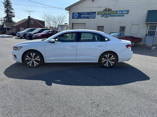 2021 Volkswagen Passat 2.0T SE