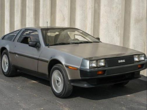 1981 Delorean DMC-12 Base 2dr Coupe