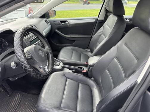 2014 Volkswagen Jetta Auto SE w/Connectivity