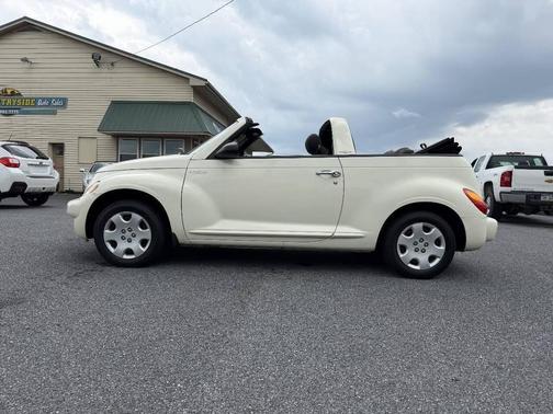 Cool Vanilla Clearcoat 2005 Chrysler PT Cruiser Base