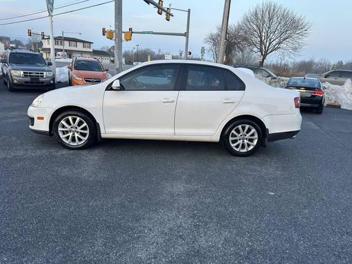 2010 Volkswagen Jetta Limited Edition