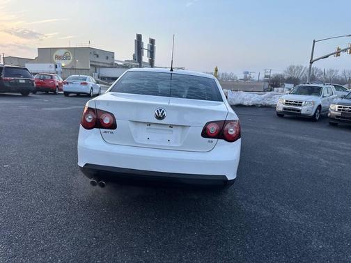 2010 Volkswagen Jetta Limited Edition