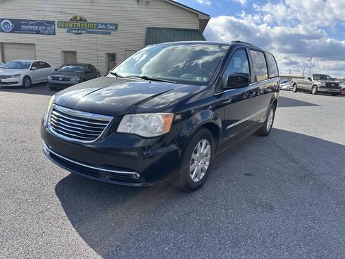 2013 Chrysler Town & Country Touring