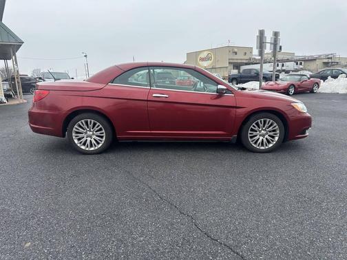 2012 Chrysler 200 Limited