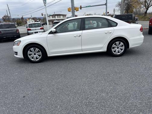 2013 Volkswagen Passat 2.5L S