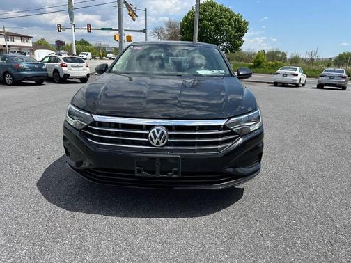 Black Uni 2021 Volkswagen Jetta 1.4T SE