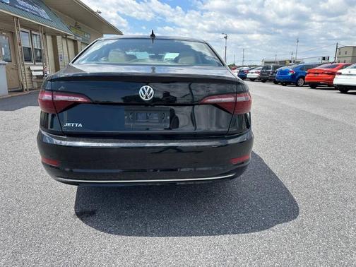 Black Uni 2021 Volkswagen Jetta 1.4T SE