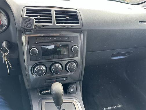 2012 Dodge Challenger SXT