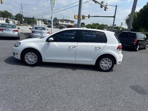 Candy White 2013 Volkswagen Golf 2.5L
