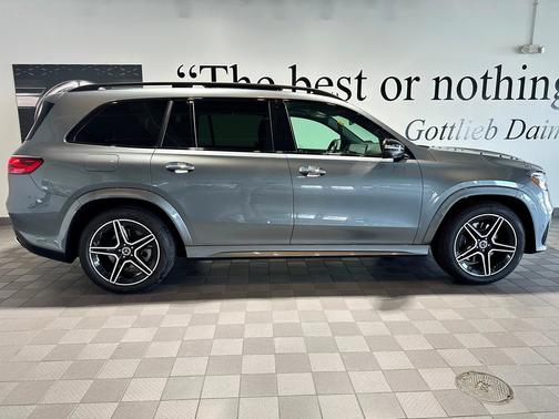 2025 Mercedes-Benz GLS 450 4MATIC