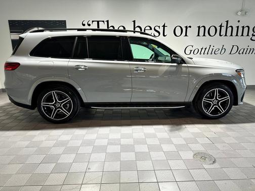 2025 Mercedes-Benz GLS 450 4MATIC