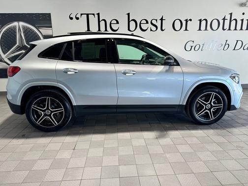 2025 Mercedes-Benz GLA 250 