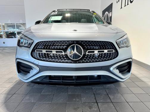 2025 Mercedes-Benz GLA 250 