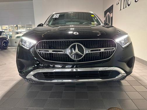 2025 Mercedes-Benz GLC 300 4MATIC