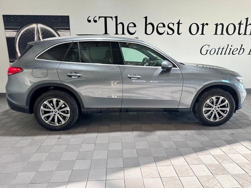 2023 Mercedes-Benz GLC 300 