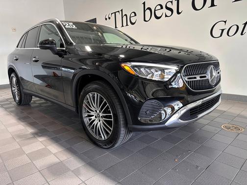 2025 Mercedes-Benz GLC 300 4MATIC