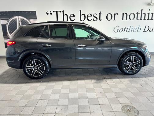 2025 Mercedes-Benz GLC 300 4MATIC