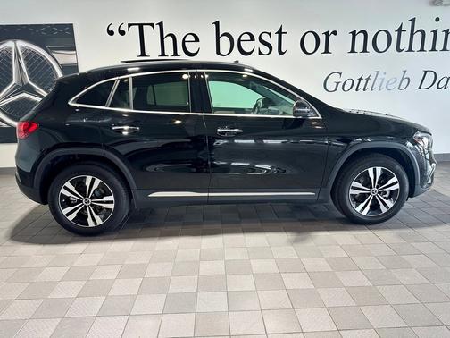 2025 Mercedes-Benz GLA 250 