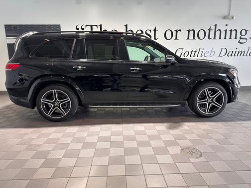 2022 Mercedes-Benz GLS 450 4MATIC