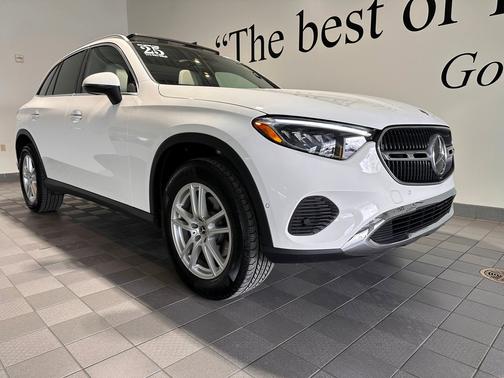2025 Mercedes-Benz GLC 300