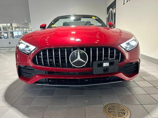 MANUFAKTUR Patagonia Red Metallic 2024 Mercedes-Benz AMG SL 43