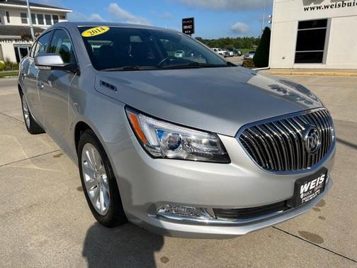 Photo 2 of 29 of 2014 Buick LaCrosse Leather