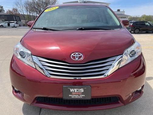 2015 Toyota Sienna XLE