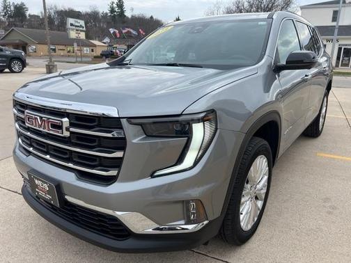 2024 GMC Acadia Elevation