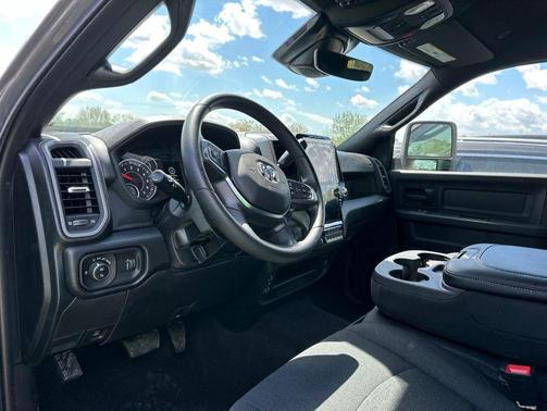 Ceramic Gray Clearcoat 2026 RAM 2500 Warlock Crew Cab 4x4 6'4' Box