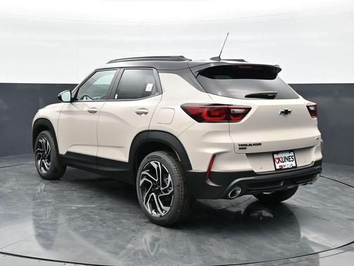 White Sands 2026 Chevrolet Trailblazer RS
