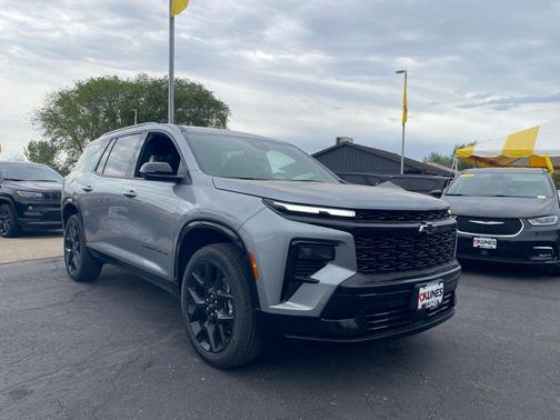 Sterling Gray Metallic 2026 Chevrolet Traverse RS