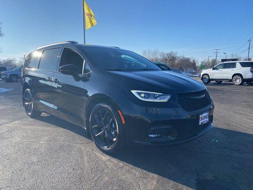 2026 Chrysler Pacifica L