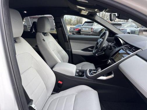 2024 Jaguar E-PACE P250 R-Dynamic SE