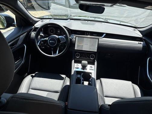 2026 Jaguar F-PACE P400 R-Dynamic S