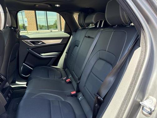 2026 Jaguar F-PACE P400 R-Dynamic S