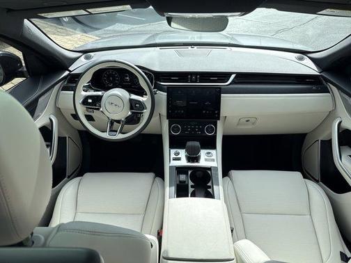 2025 Jaguar F-PACE P400 R-Dynamic S