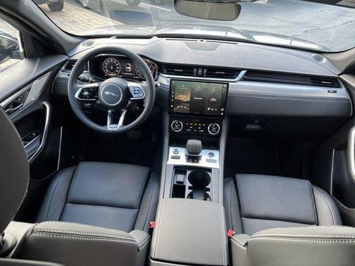 2024 Jaguar F-PACE P250 R-Dynamic S