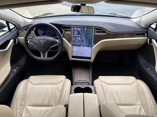 2017 Tesla Model S 90D
