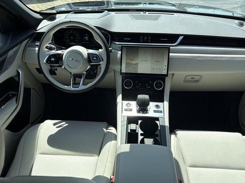 2026 Jaguar F-PACE P250 R-Dynamic S