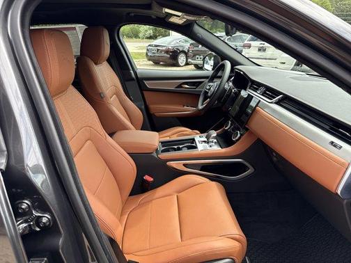 2026 Jaguar F-PACE P400 R-Dynamic S