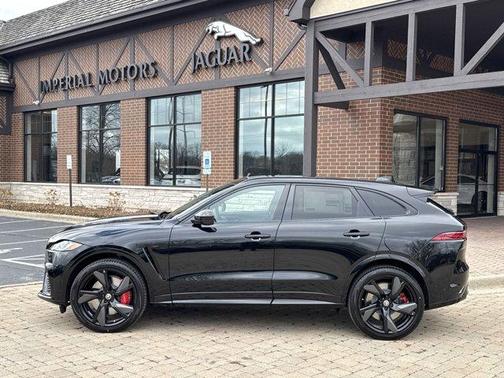 2025 Jaguar F-PACE SVR 575 Edition