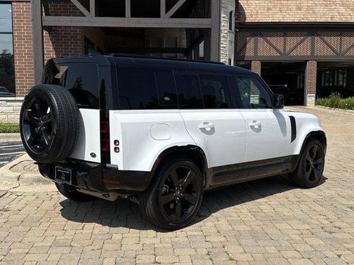 2023 Land Rover Defender 110 X-Dynamic SE