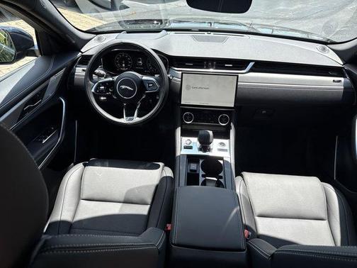 2026 Jaguar F-PACE P250 R-Dynamic S