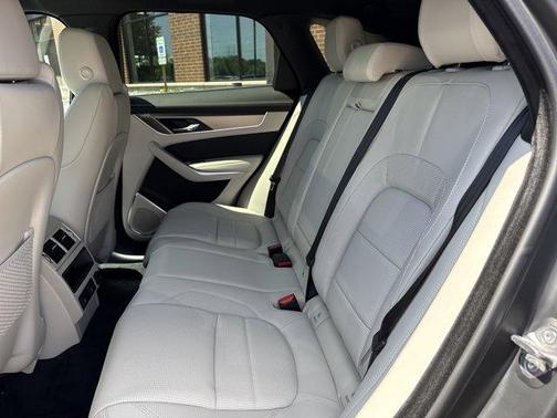 2026 Jaguar F-PACE P250 R-Dynamic S